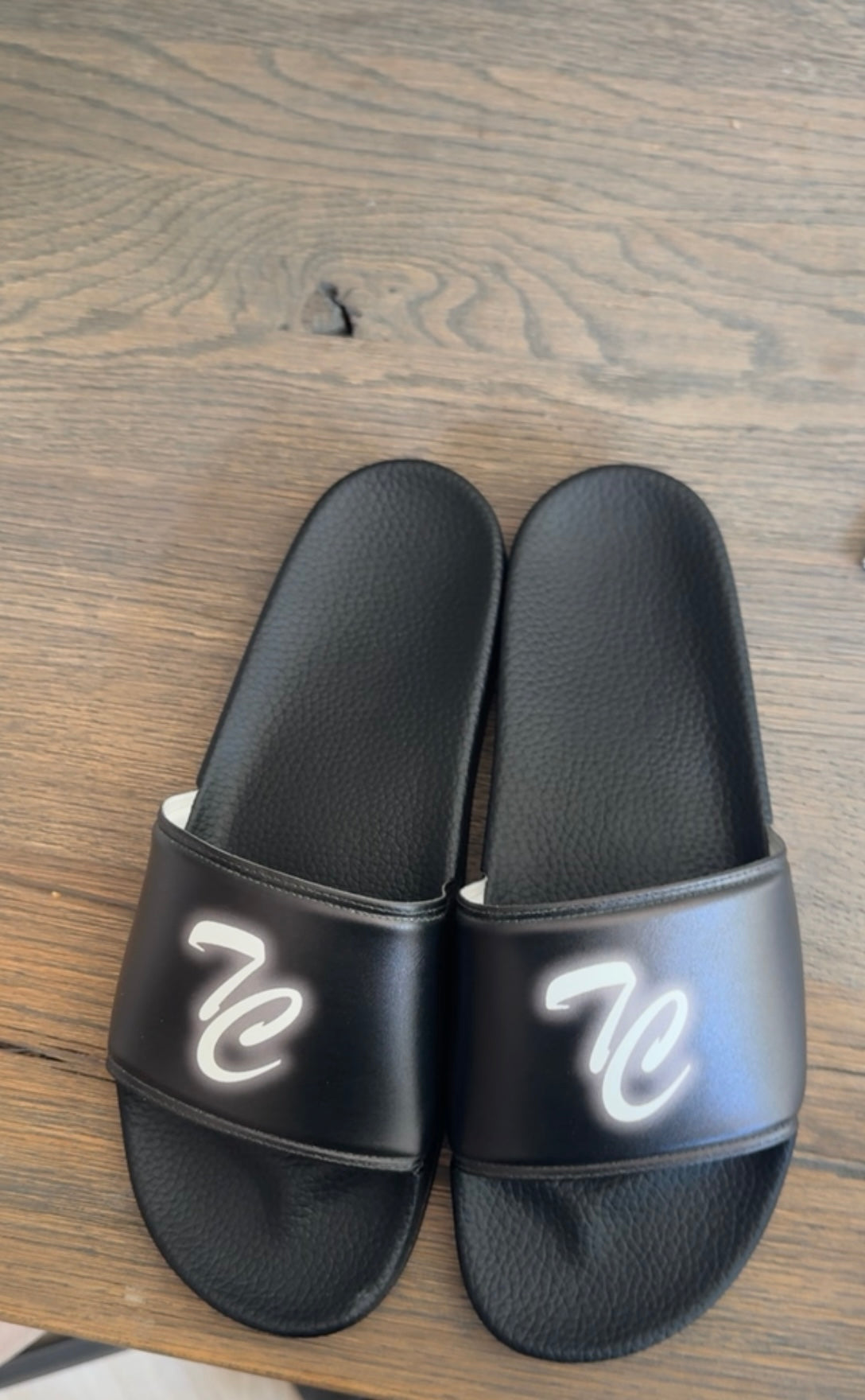 Topcaps™ | Slides Zwart